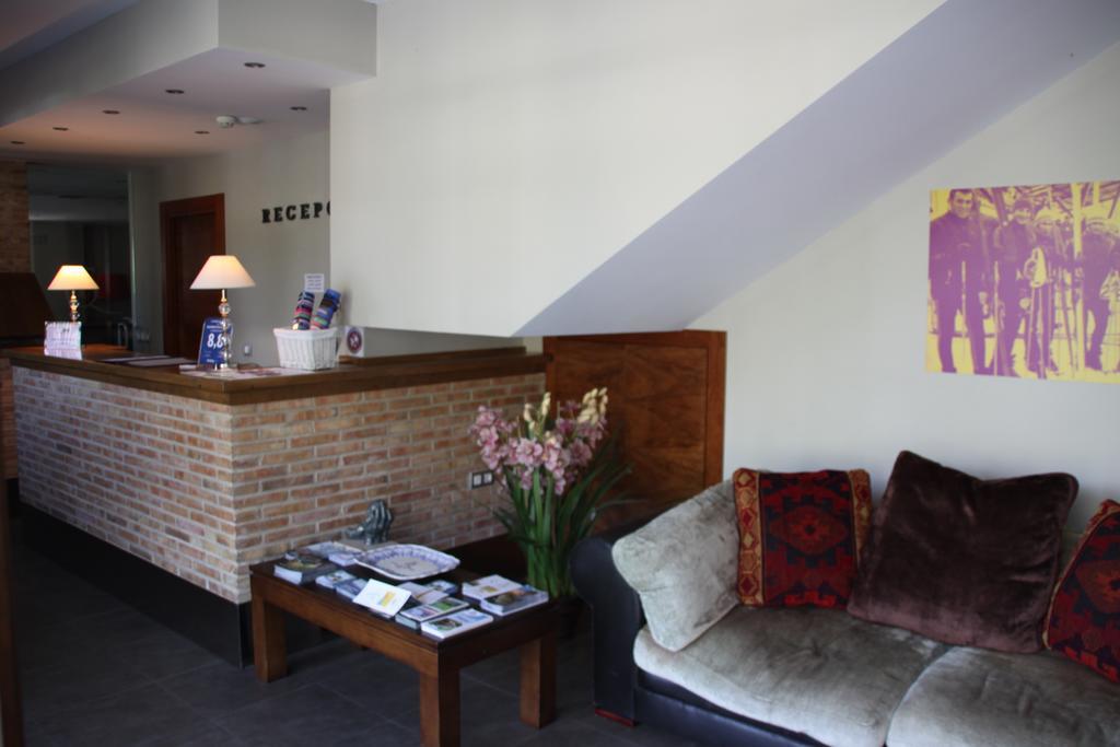 Apartahotel Tres Quinones Sallent de Gállego Eksteriør bilde