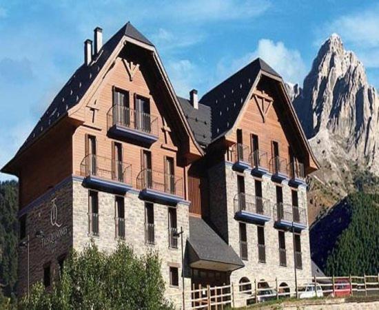 Apartahotel Tres Quinones Sallent de Gállego Eksteriør bilde